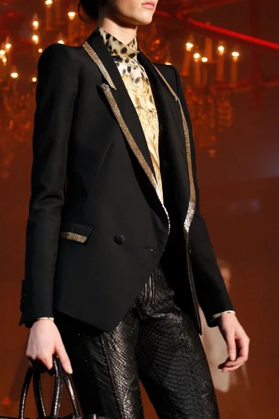 Look 64